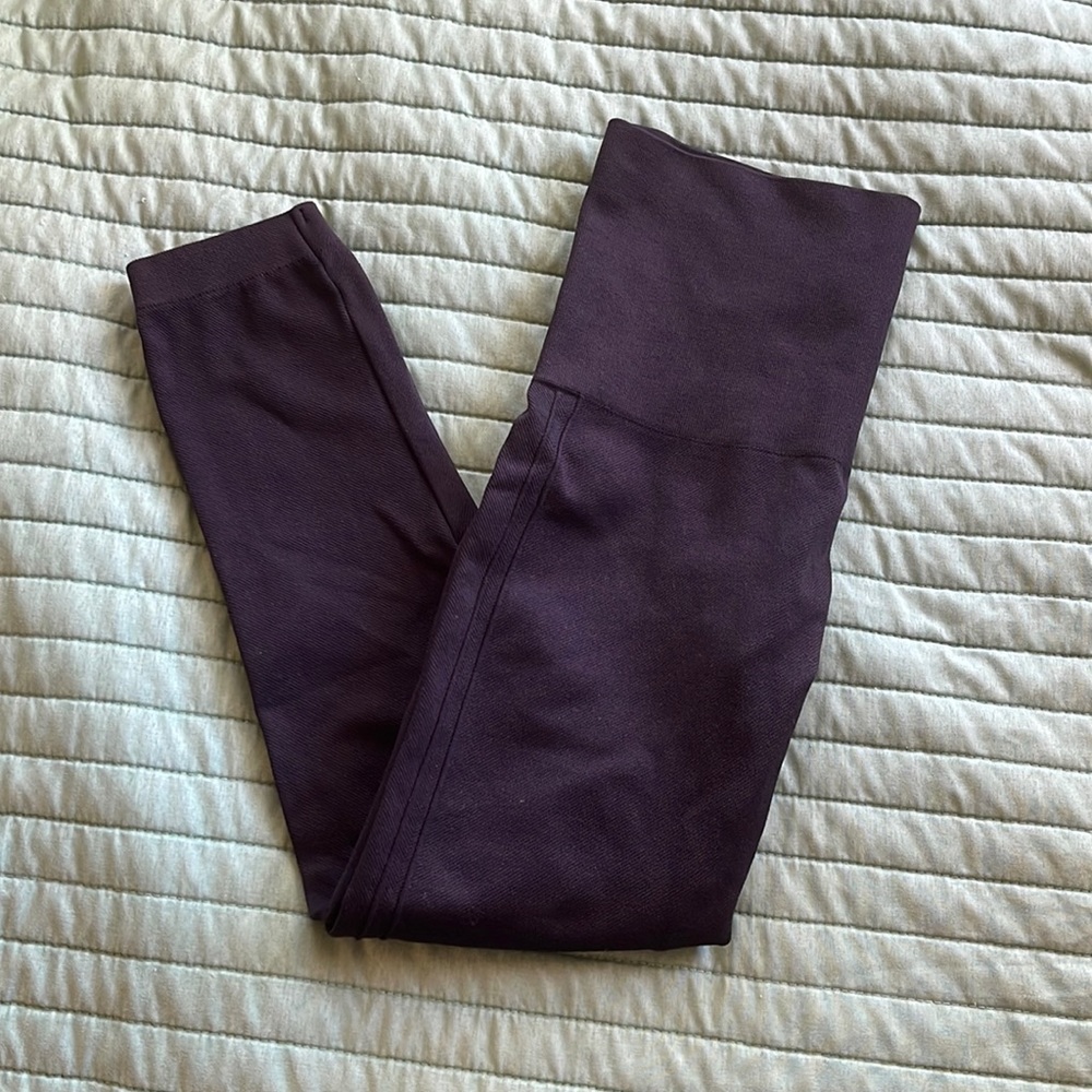 Spanx Compression Seamless Crop Legging - image 1